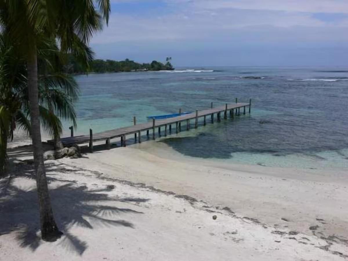 Bocas Beachfront Lodge Bocas del Toro Exteriör bild