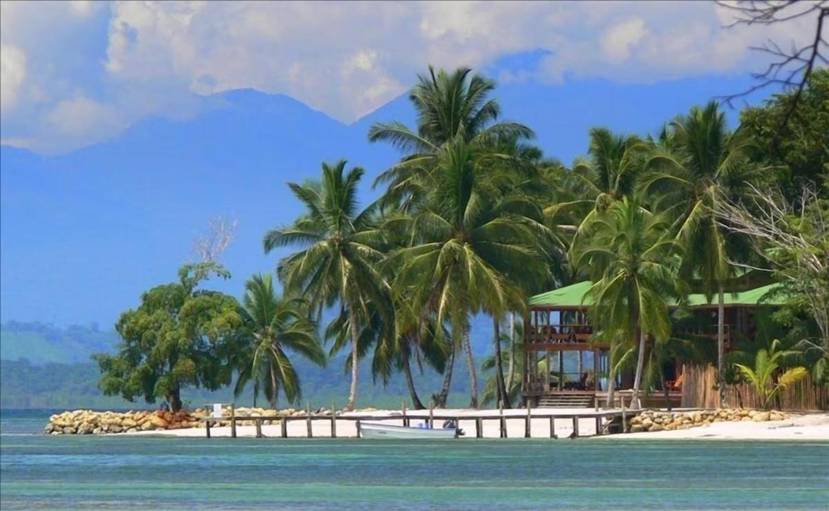 Bocas Beachfront Lodge Bocas del Toro Exteriör bild